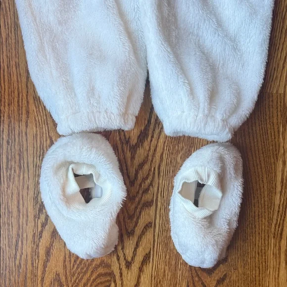Adorable Toddler  White Fleece Bunny Costume, size 2T-4T - Picture 3 of 10